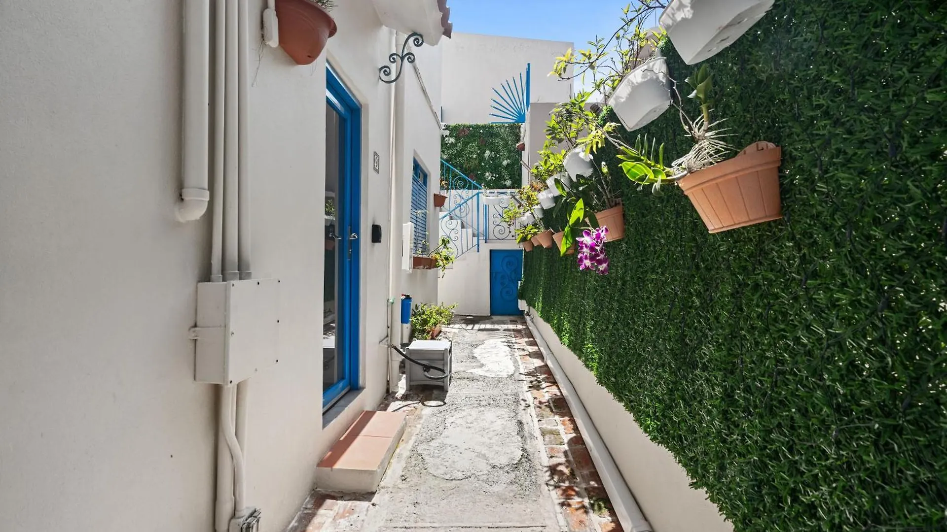 Bright Studio In Quiet Area - Self Check In - Mm10 San Juan Apartment